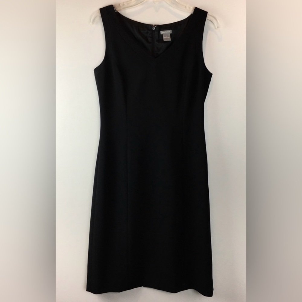 Ann Taylor Black Shift Dress Back Pleat Size 4